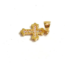 Small Cross Pendant – 14 Carat Gold