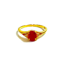 Red Emerald Ring - 14 carat gold
