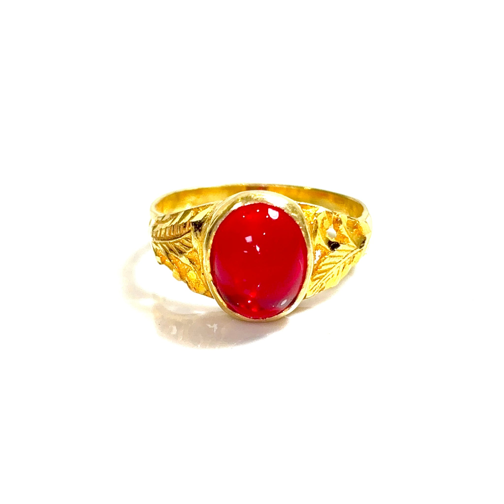 Red Gemstone Ring - 14 carat gold