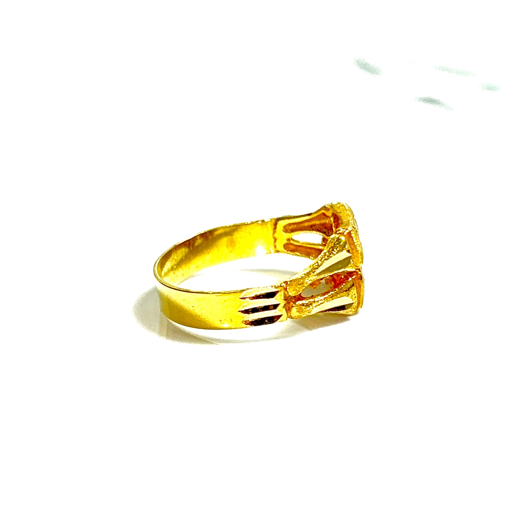 Modern Gold Ring - 14 carat gold