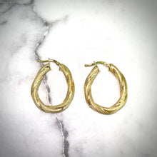 Medusa Link Hoops Earrings - 18 carat gold