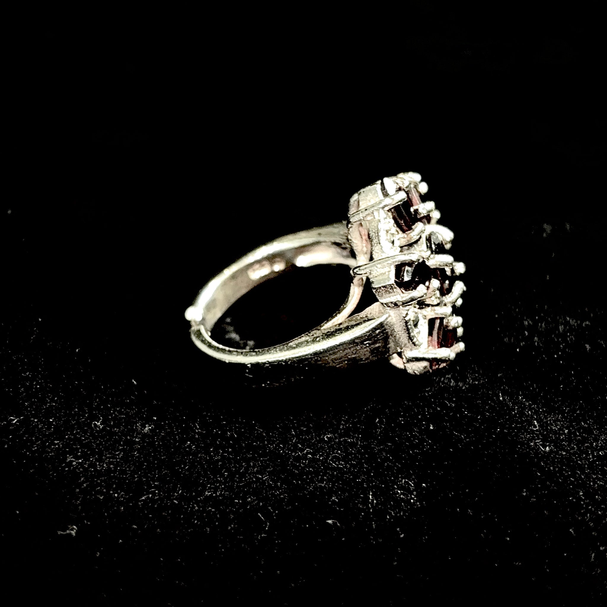 Synthetic Robyn Red Ring - Silver 925