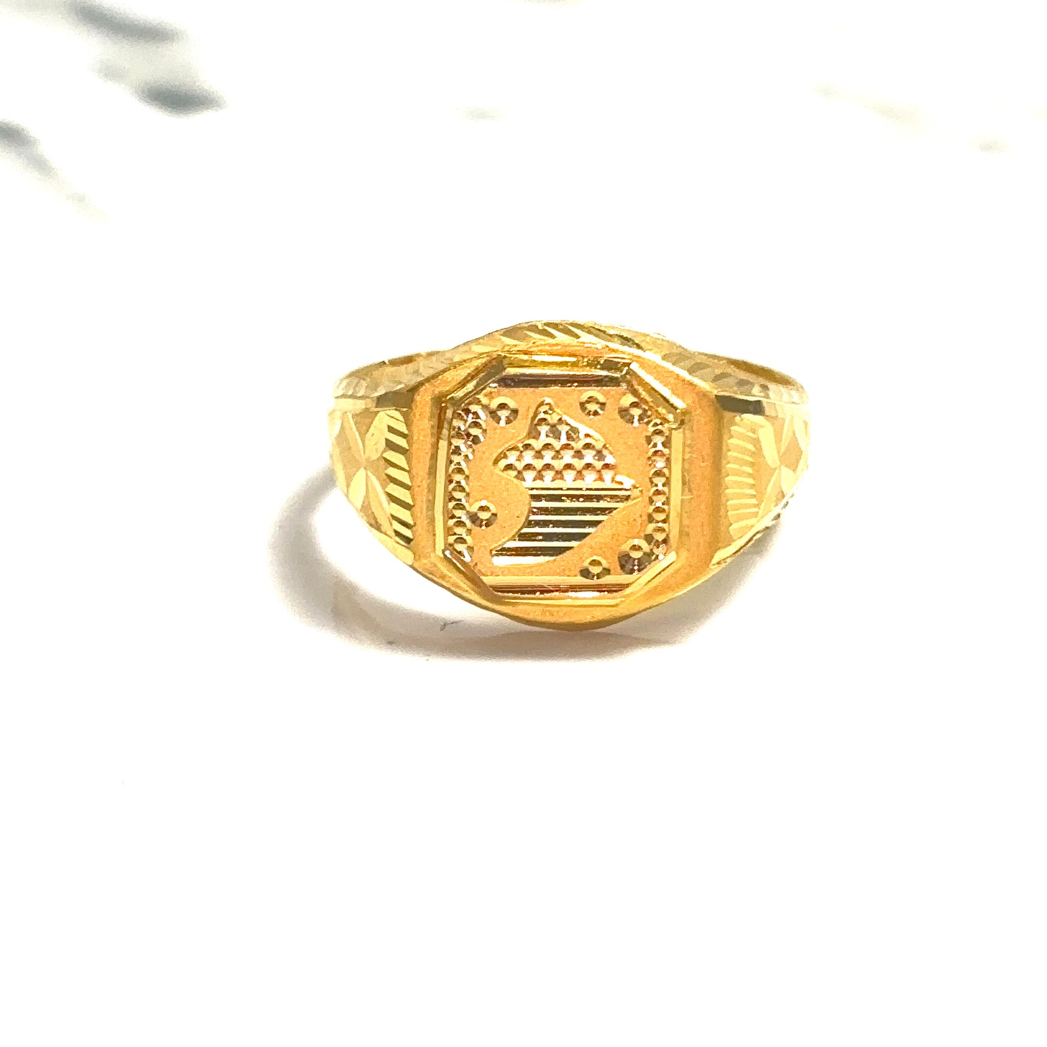 Legacy Crest Ring - 22 carat gold