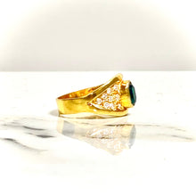 Emerald Elegance Ring - 18 carat gold 0090 GRV2