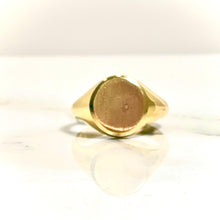 Signet Ring - 14 carat gold - 00105 GRV2