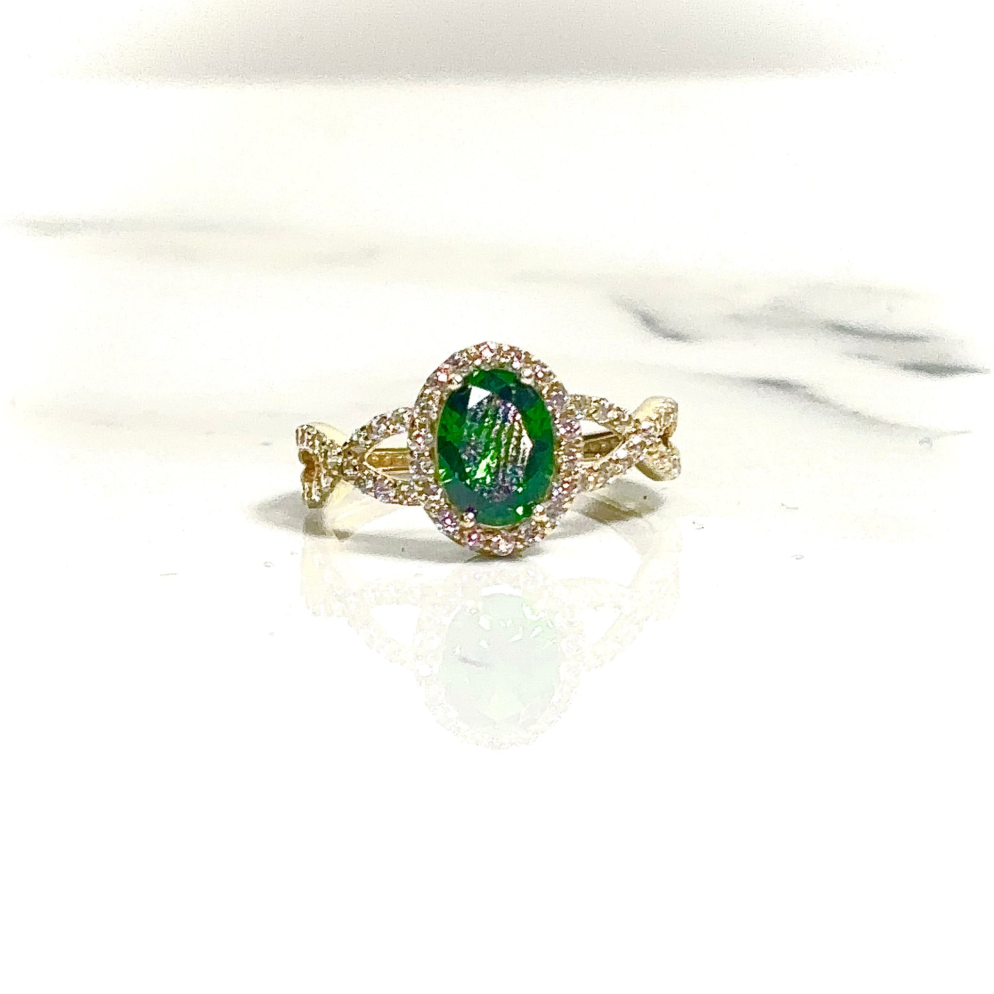 Emerald Twist Ring   - 14 carat gold 00114 LRV2