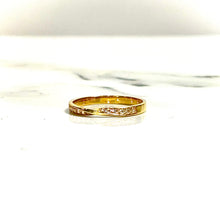 Radiant Embrace  Earring - 18 carat gold 00126 LRV2