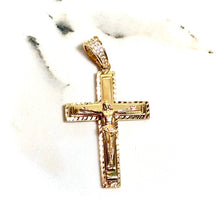 Cross Pendant - 14 carat gold 00201 PV2