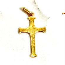 Golden Cross Pendant - 14 carat gold PV2