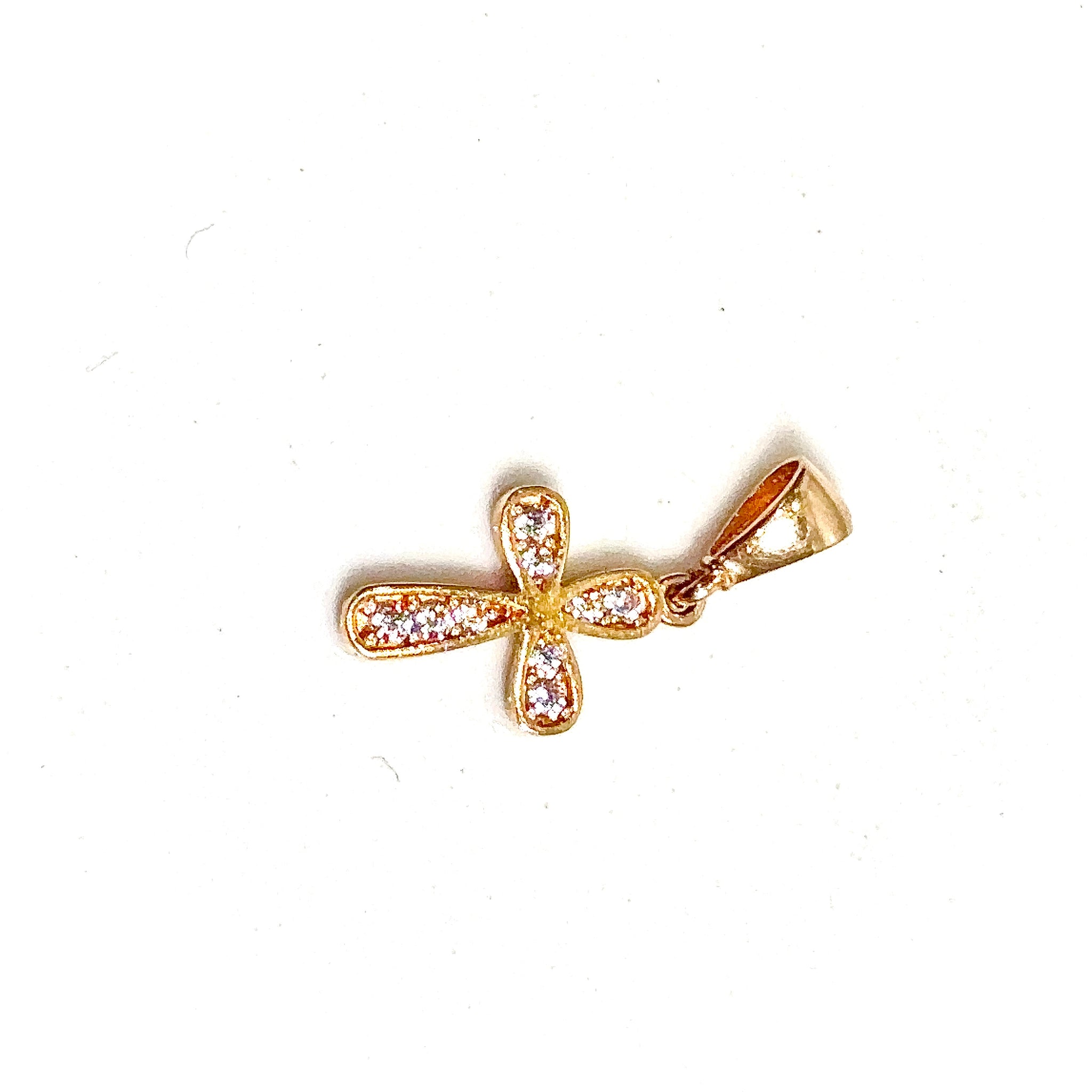 Rounded Cross Pendant  - 14 carat gold PV2