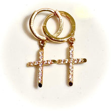 Cross Earring - 14 carat gold EARV2