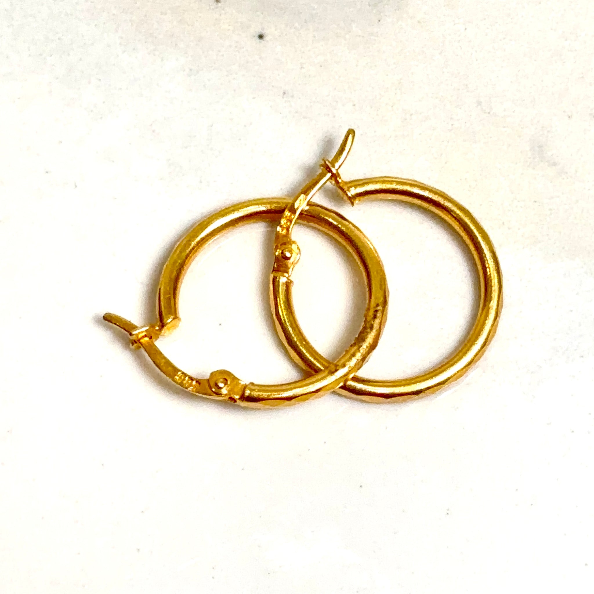Golden Elegant Hoops Earring - 14 carat gold EARV2