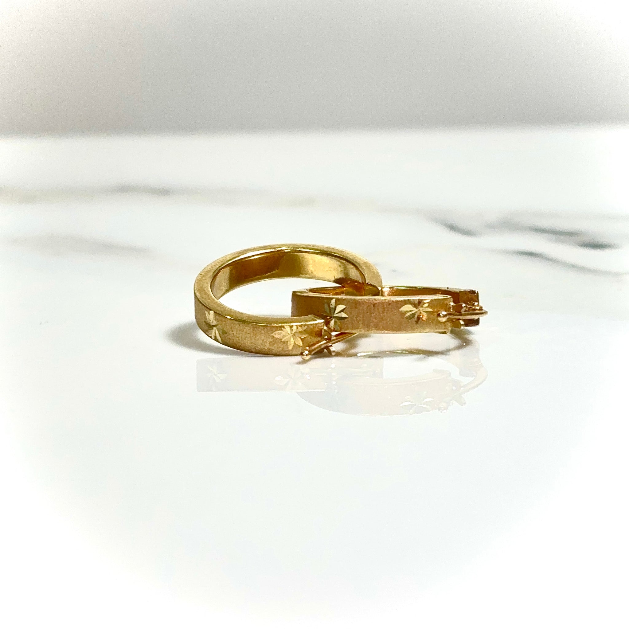 Starry Gold Hoops Earring - 14 carat gold EARV2