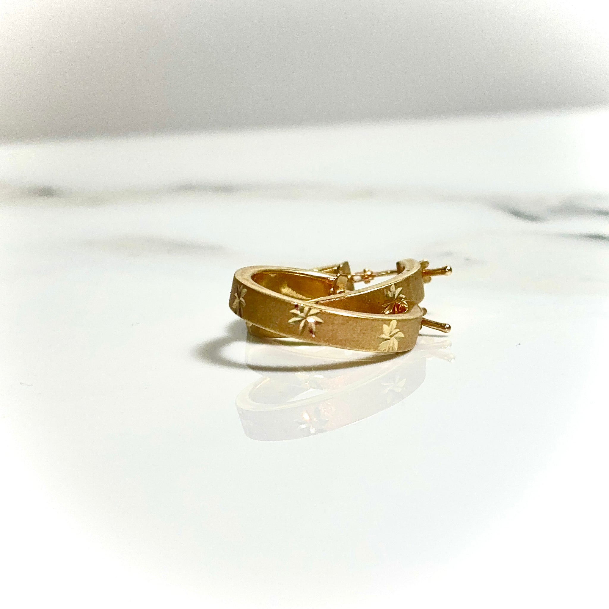 Starry Gold Hoops Earring - 14 carat gold EARV2