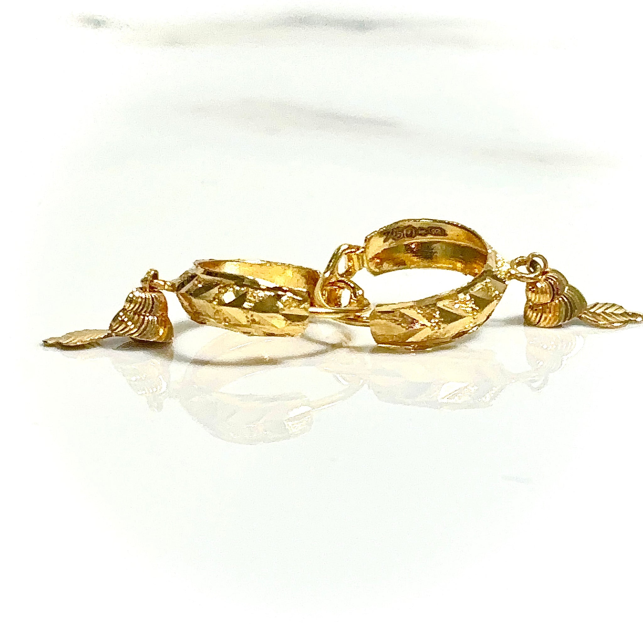 Textured Gold Hoops Earring - 14 carat gold EARV2