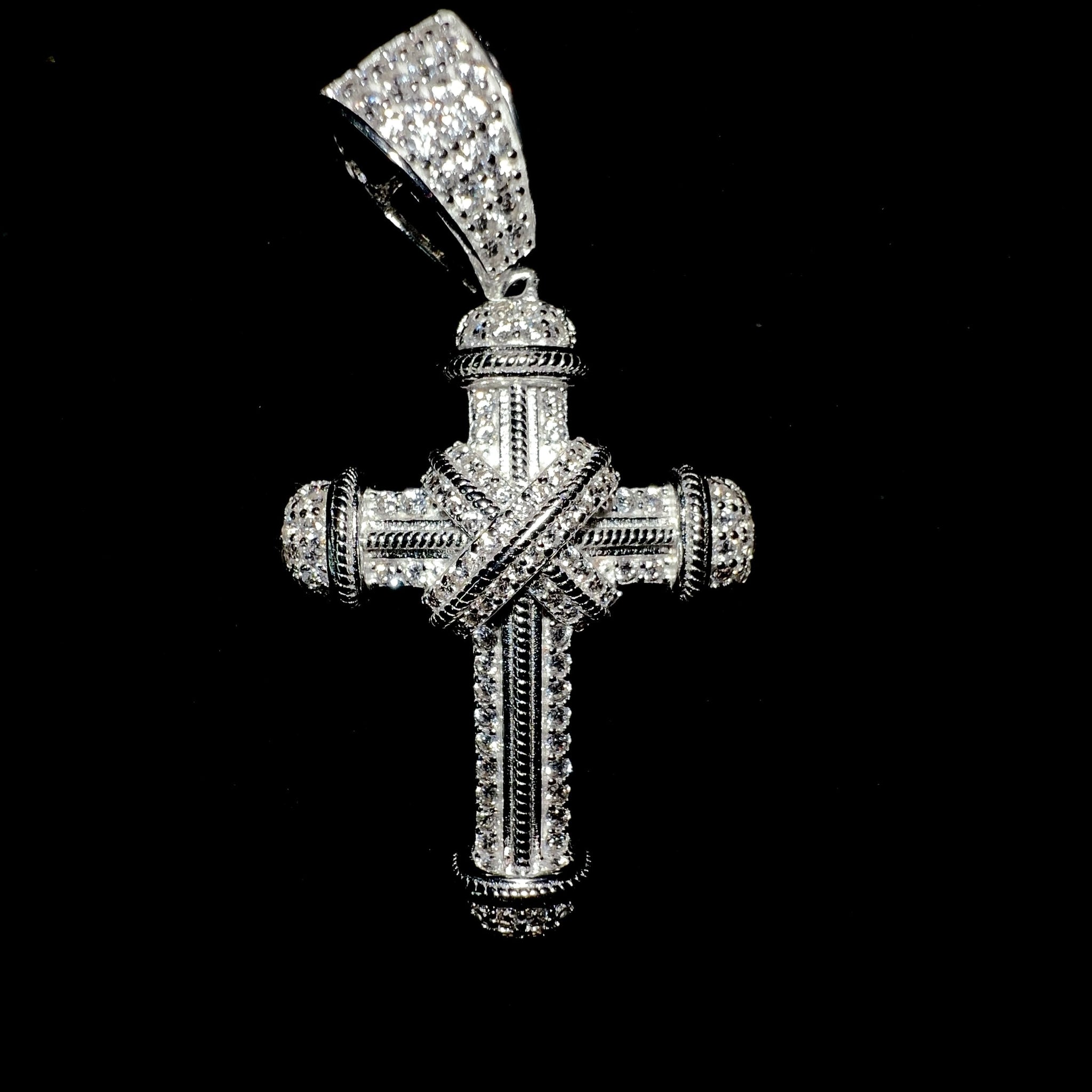 Iced Out Cross Pendant - Silver 925 - Sehgal Dubai Collection