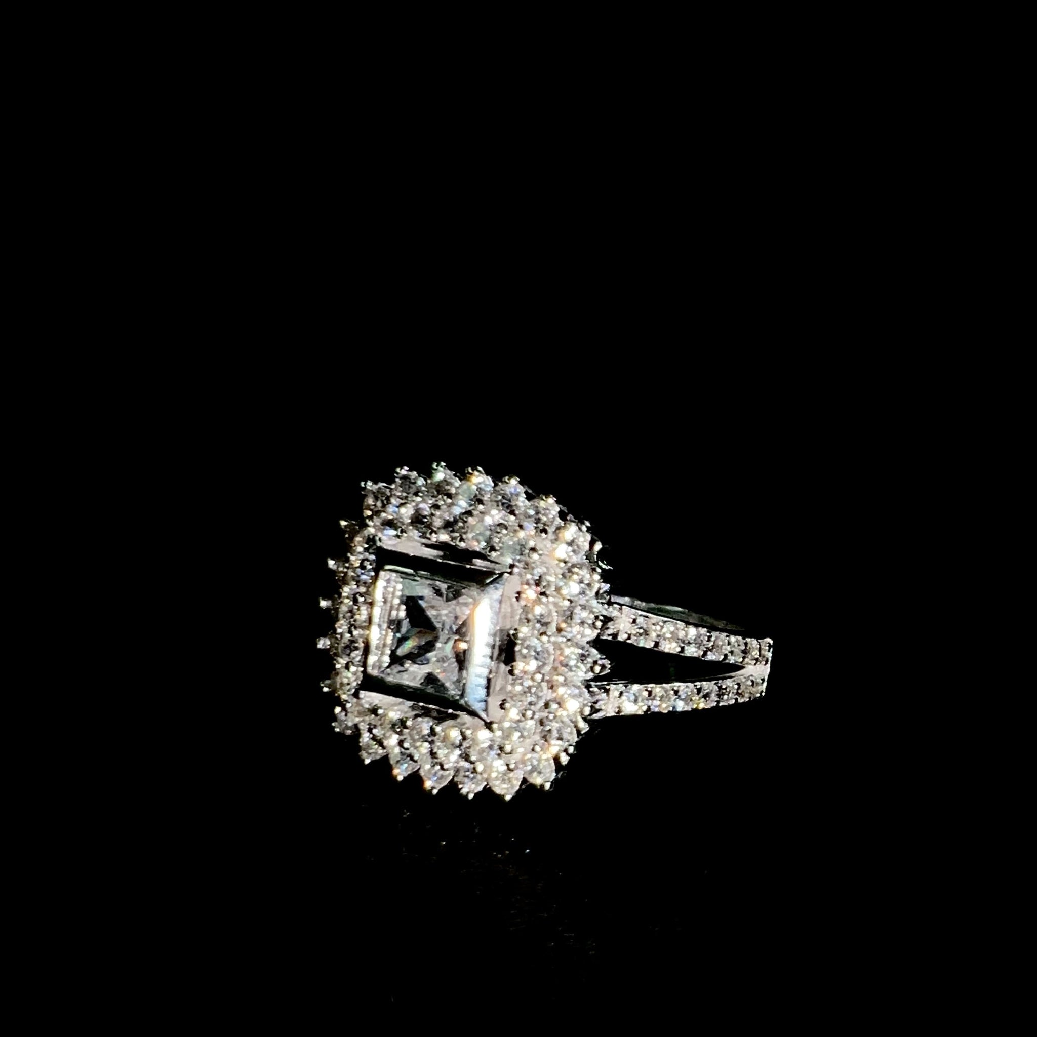 Iced Flower Ladies Ring - Silver 925 - Sehgal Dubai Collection