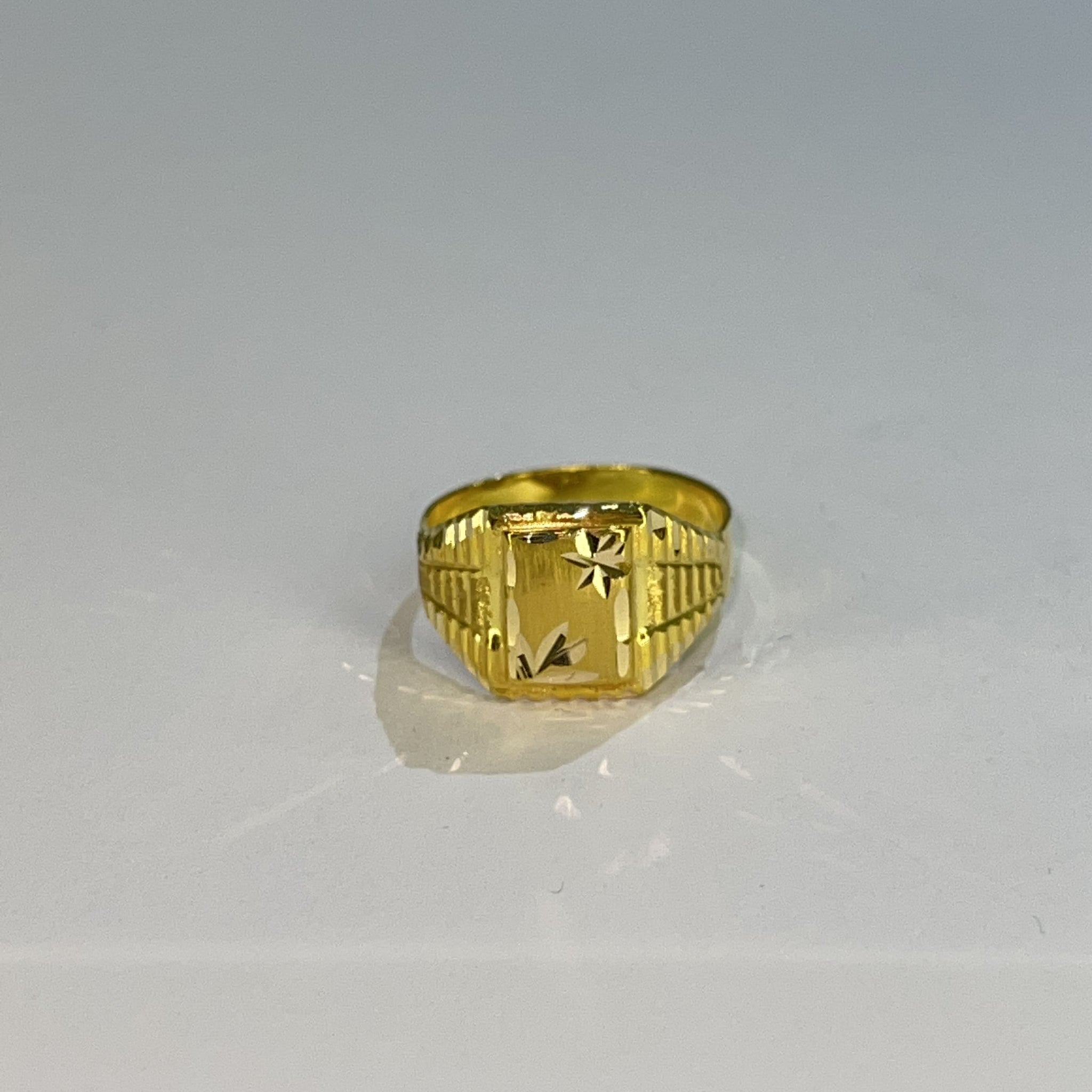 Diamond Cut Ring - 18 carat gold