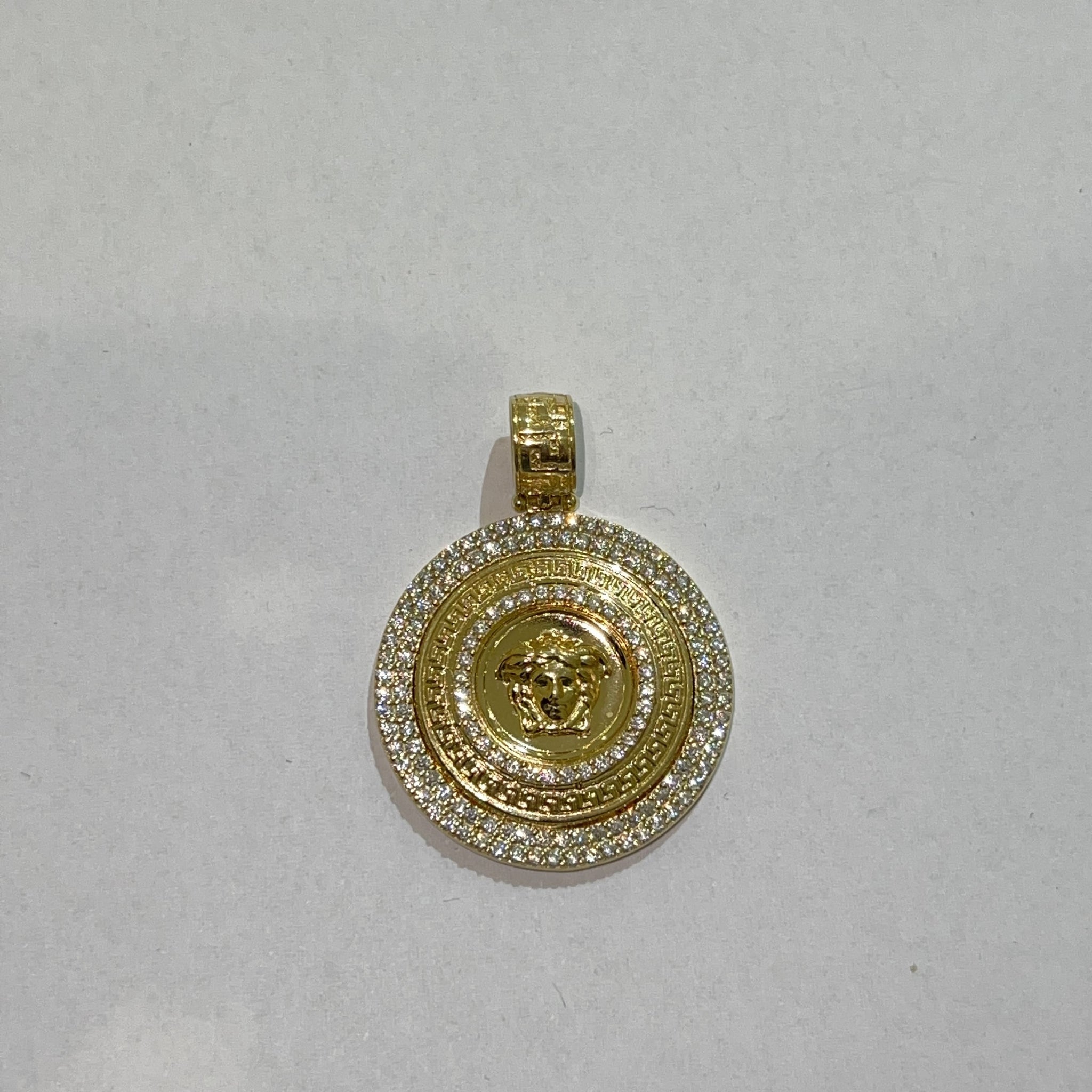 Medusa Pendant - 14 carat gold